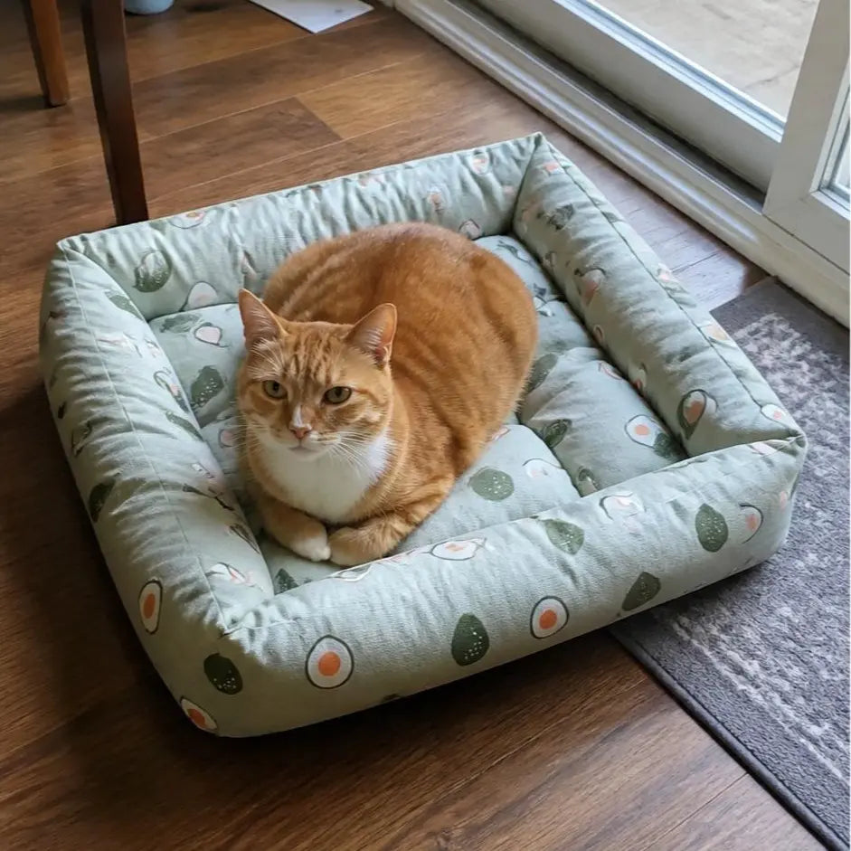 All-Season Pet Bed for Dogs and Cats – Durable Linen Fabric with Non-Slip Base, Available in Multiple Sizes